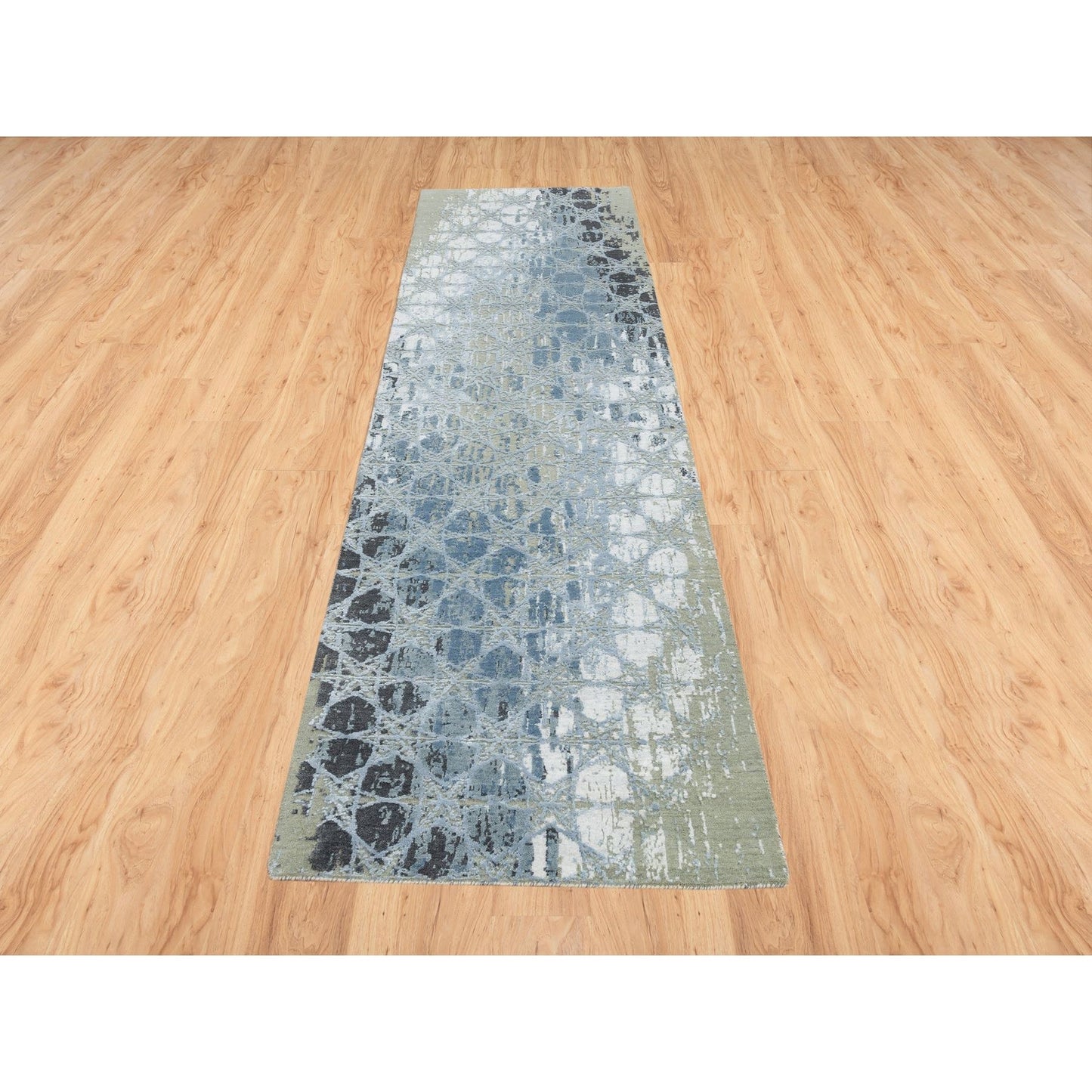 2'6"X10'1" Gray Wool And Silk The Honeycomb Design Handknotted Runner Rug