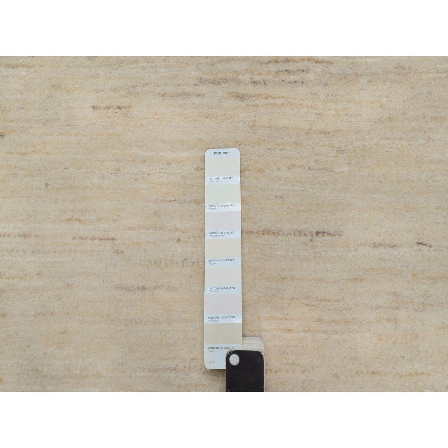 2'X3' White Modern Plain Design Pure Wool Hand Knotted Mat Oriental Rug