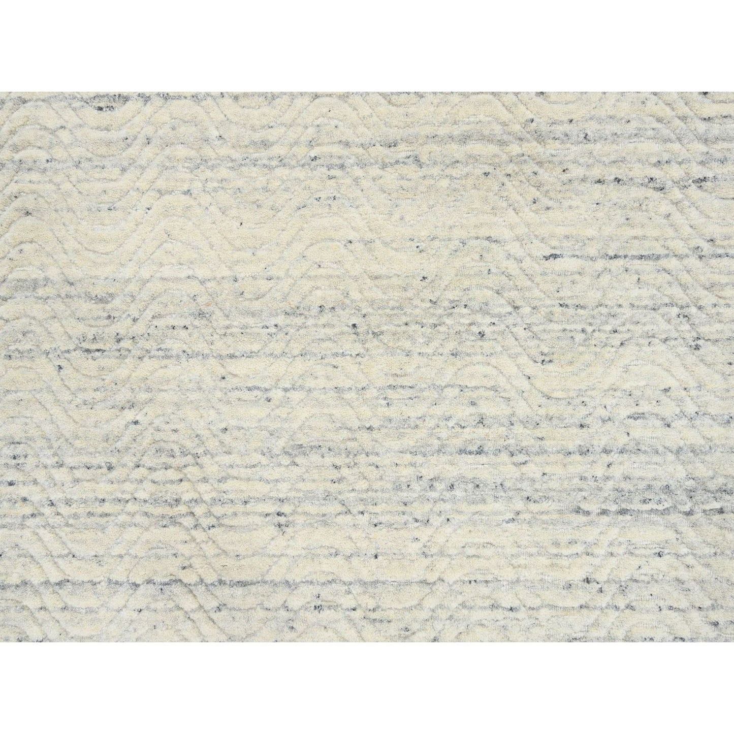 5'10"X9' Beige Variegated Textured Modern Design Wool Hand Loomed Rug