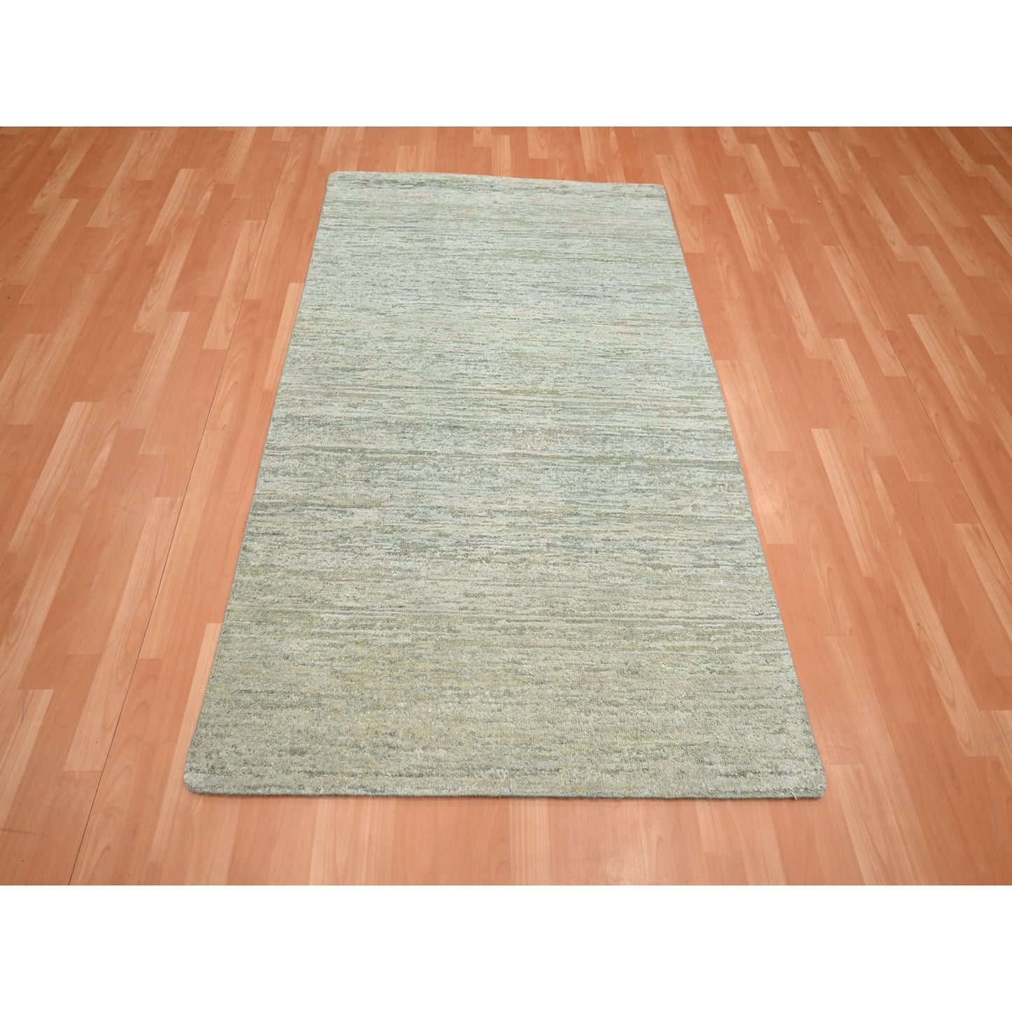 4'X6'1" Laurel Green Hand Knotted Plain Solid Design Pure Silk Rug