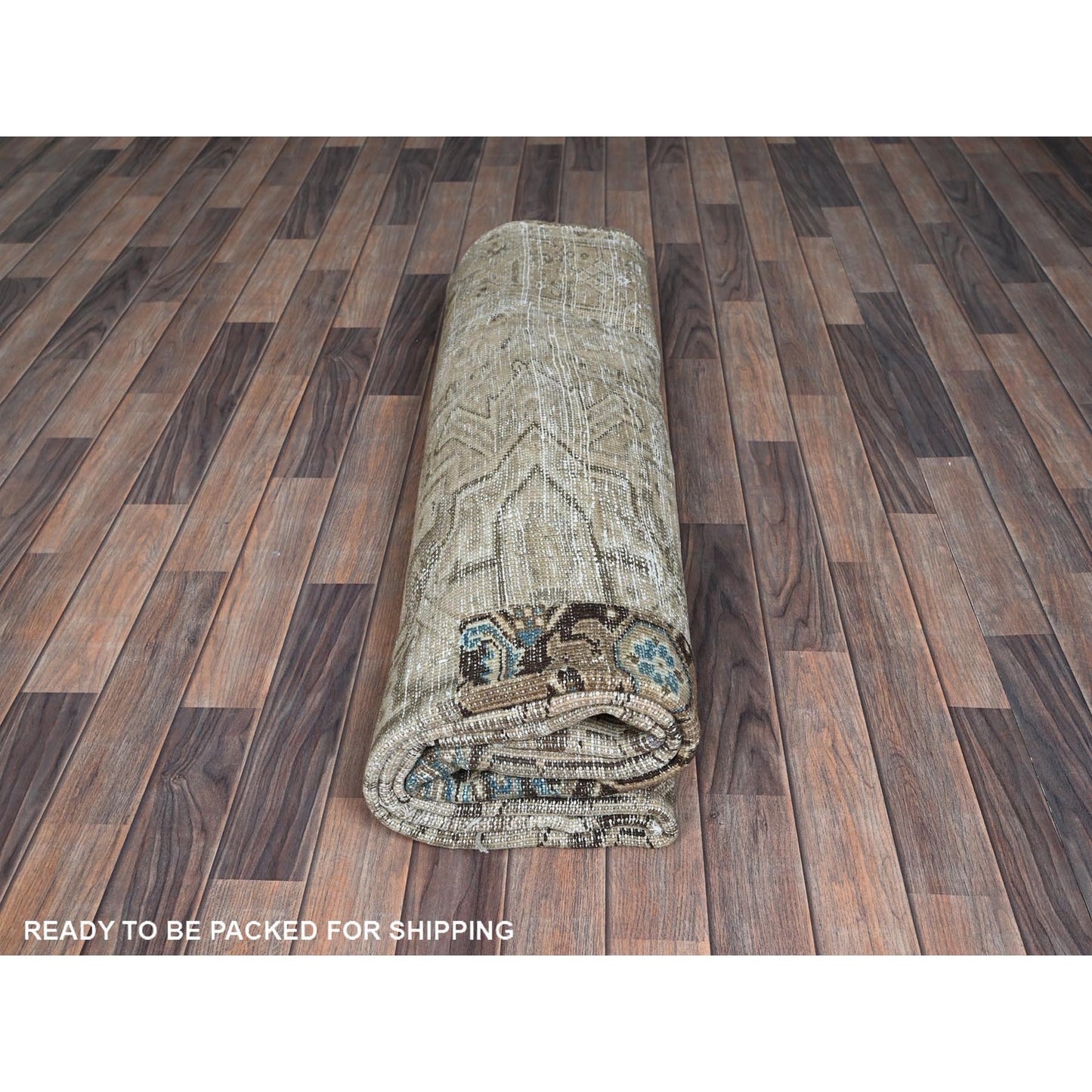 8'X9'4" Gray Vintage Zoroastrian Heris Pure Wool Hand Knotted Squarish Rug