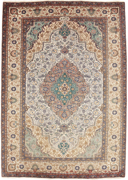 Semi-Antique Traditional Oriental Rug Muted