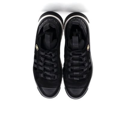 Chanel Women'S Cc Cap Toe Logo Sneakers Suede And Mixed Fibers