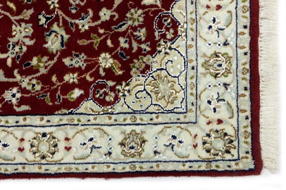 Handmade Indo-Nain Oriental Rug Classic Red
