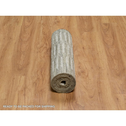 2'6"X10' Ivory Hand Woven Flat Weave Textured Natural Wool Runner Rug