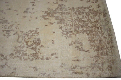 Distressed Cream Floral Design 4X6 Hand-Loomed