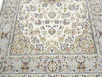 Indo-Nain Cream Floral Medallion Oriental Rug