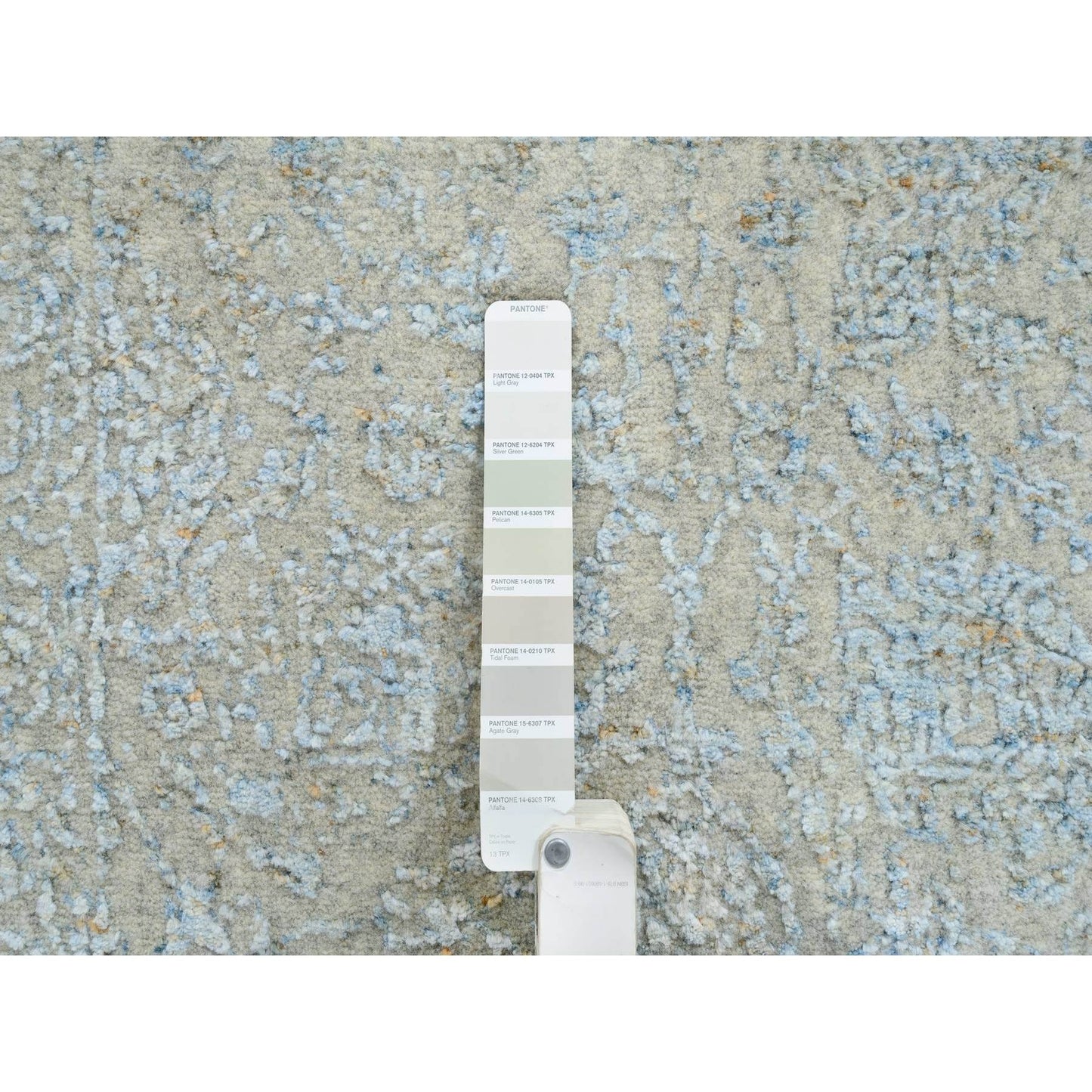 2'6"X12' Gray Wool And Silk Jacquard Hand Loomed Tebraz Runner Rug