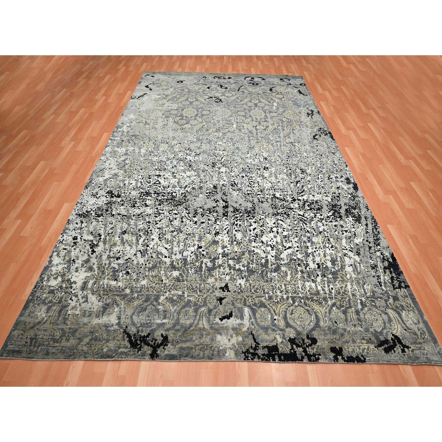 9'X12'2" Gray Erased Zoroastrian Design Wool And Silk Hand Knotted Rug