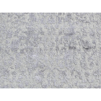 2'5"X6' Gray Broken Cypress Tree Silken Jacquard Hand Loomed Runner Rug