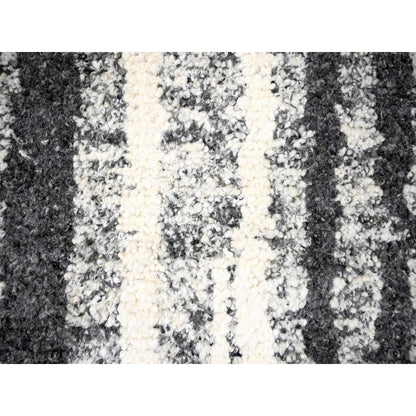10'X13'8" Ivory And Black Wool Modern Design Hand Knotted Oriental Rug