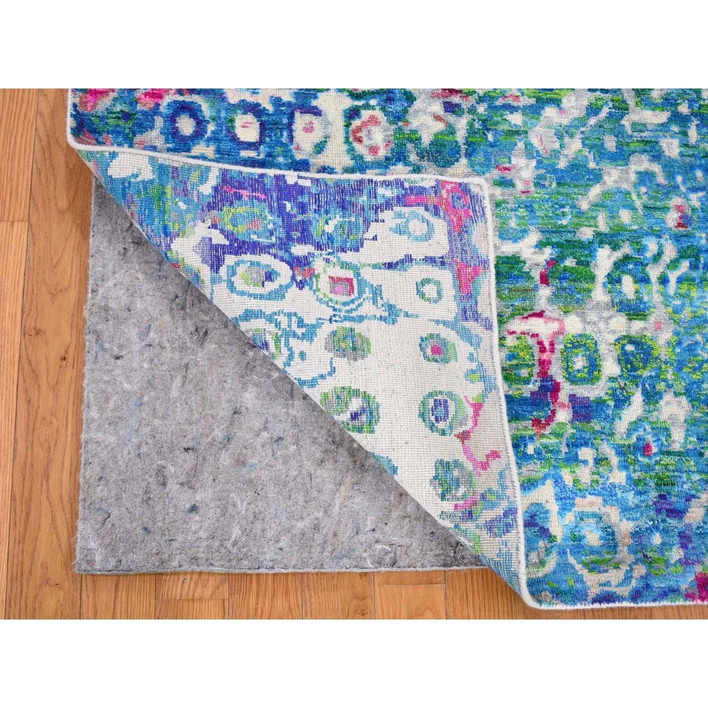 5'X7'3" The Peacock Sari Silk Colorful Hand Knotted Oriental Rug