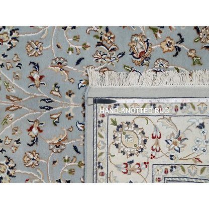 5'X8' Beau Blue Wool And Silk Nain With Flower Design Hand Knotted Rug