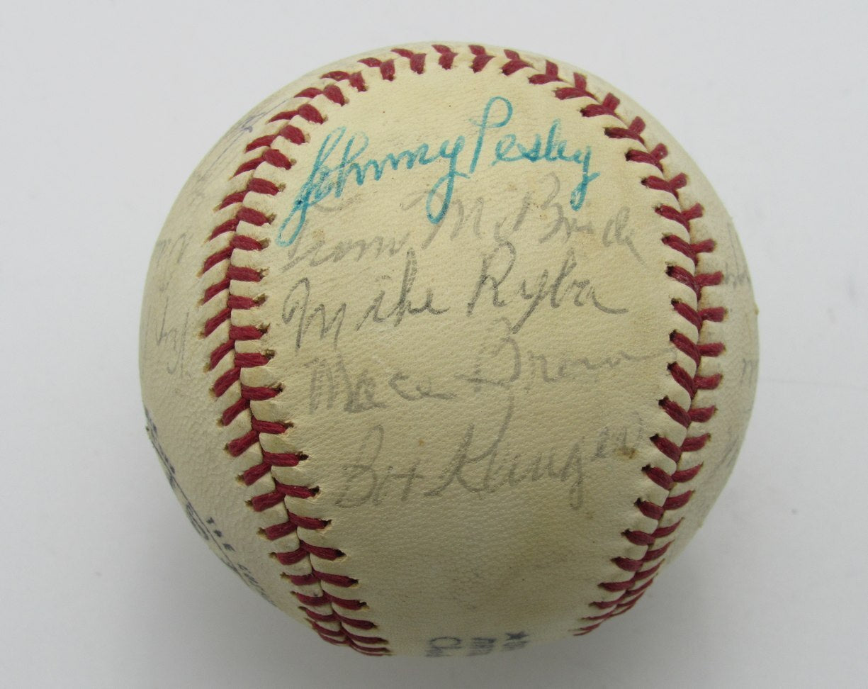 1946 Boston Red Sox Reunion Team Signed/Autographed (20) Onl Baseball 194494