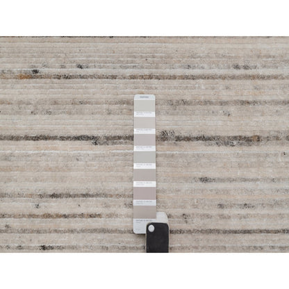 5'X8' White Variegated Textured Modern Design Pure Wool Hand Loomed Rug