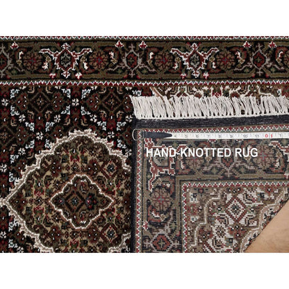 2'5"X6'7" Black Hand Knotted Rug Tebraz Mahi With Medallion Design Wool