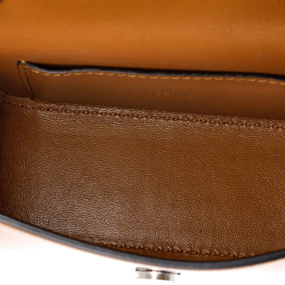 Fendi Ff Chain Clutch Bag Leather Nano