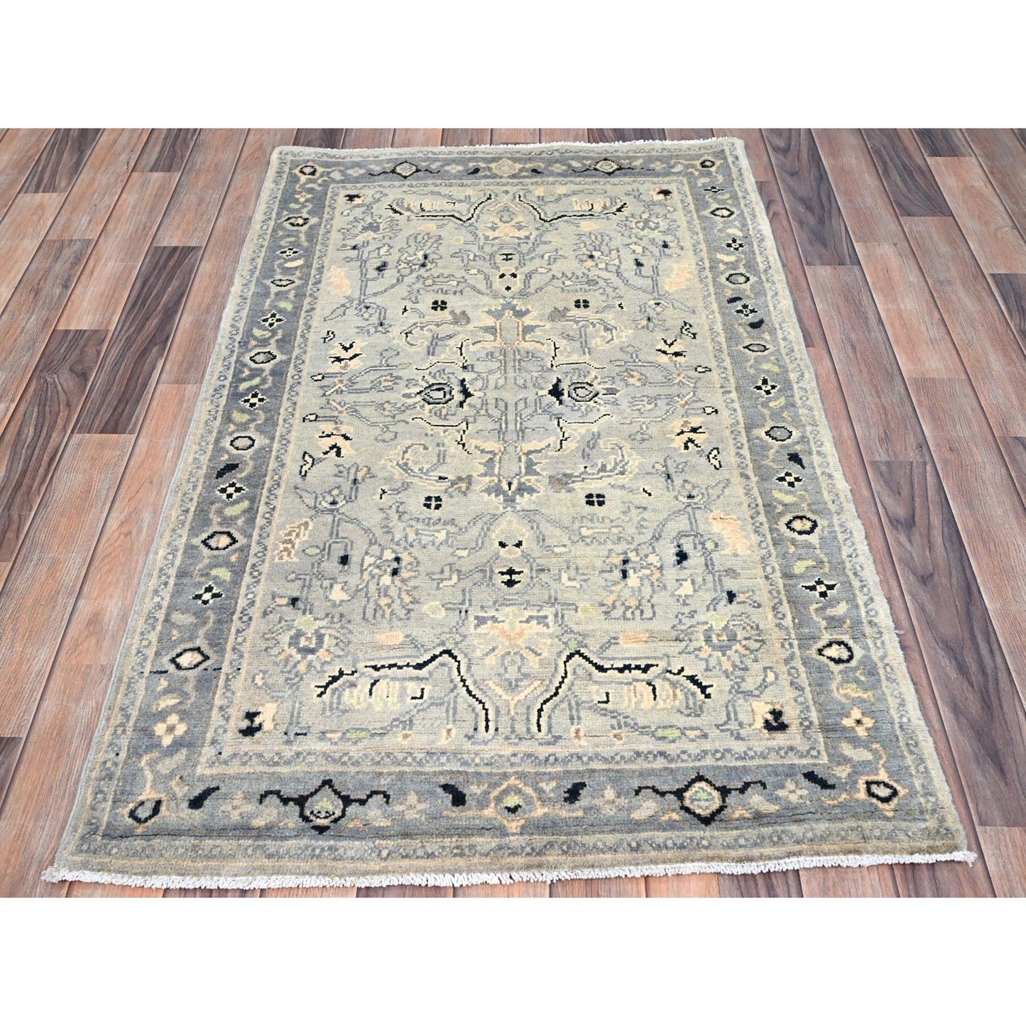 3'X4'10" Grandma Gray Wool Seeripe Heris Hand Knotted Oriental Rug