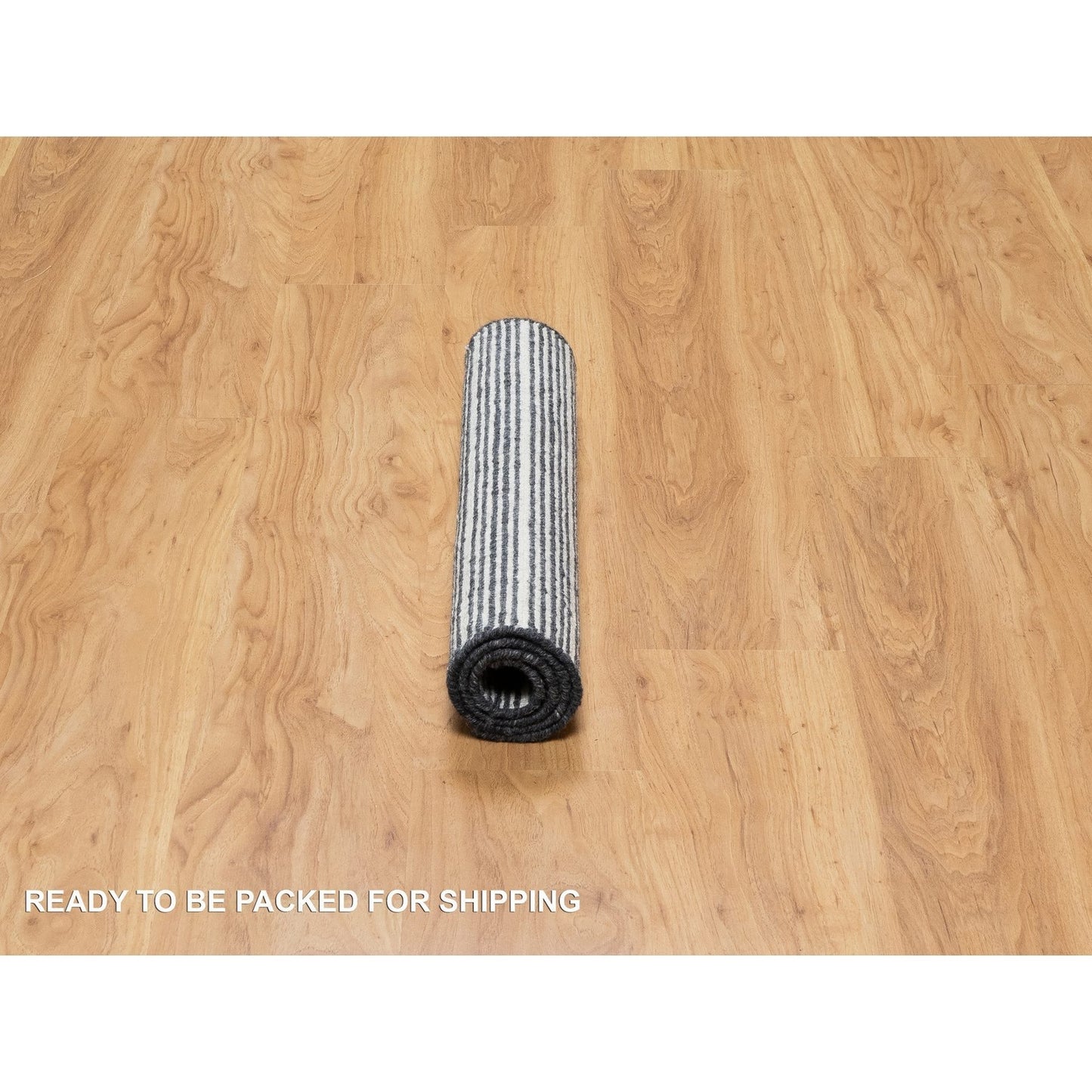 2'3"X3'1" Black Modern Natural Wool Box Design Loomed Knotted Mat Rug