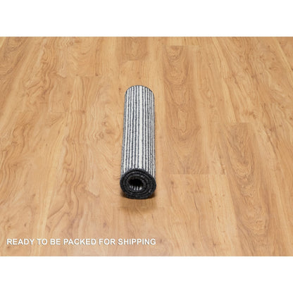 2'3"X3'1" Black Modern Natural Wool Box Design Loomed Knotted Mat Rug