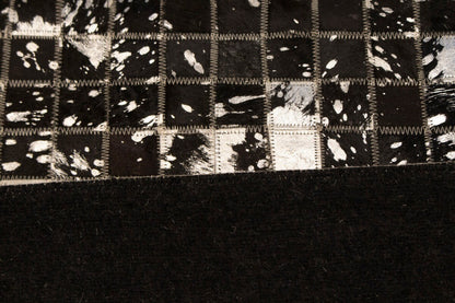 Hand-Stitched Black Beige Cowhide Leather Rug 4X6