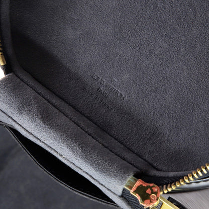 Louis Vuitton Cannes Beauty Case Epi Leather