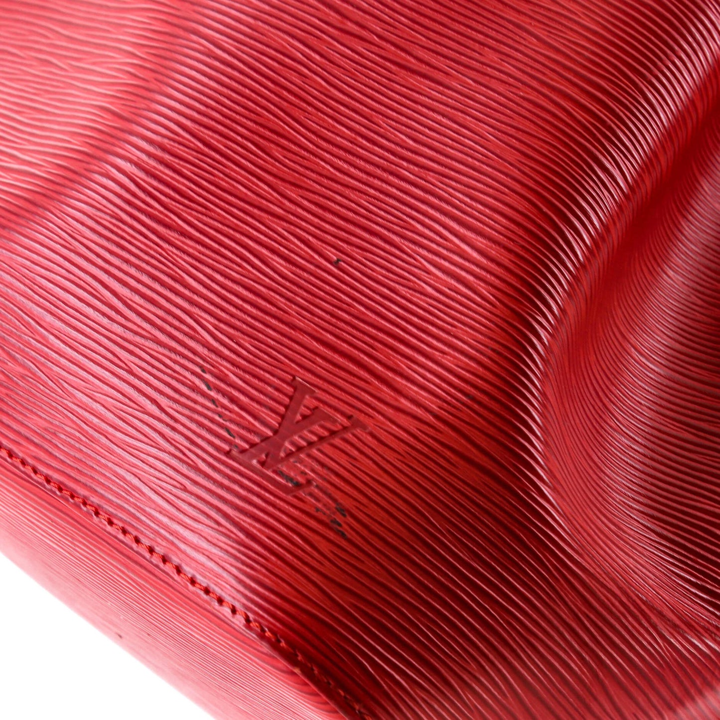 Louis Vuitton Petit Noe Handbag Epi Leather