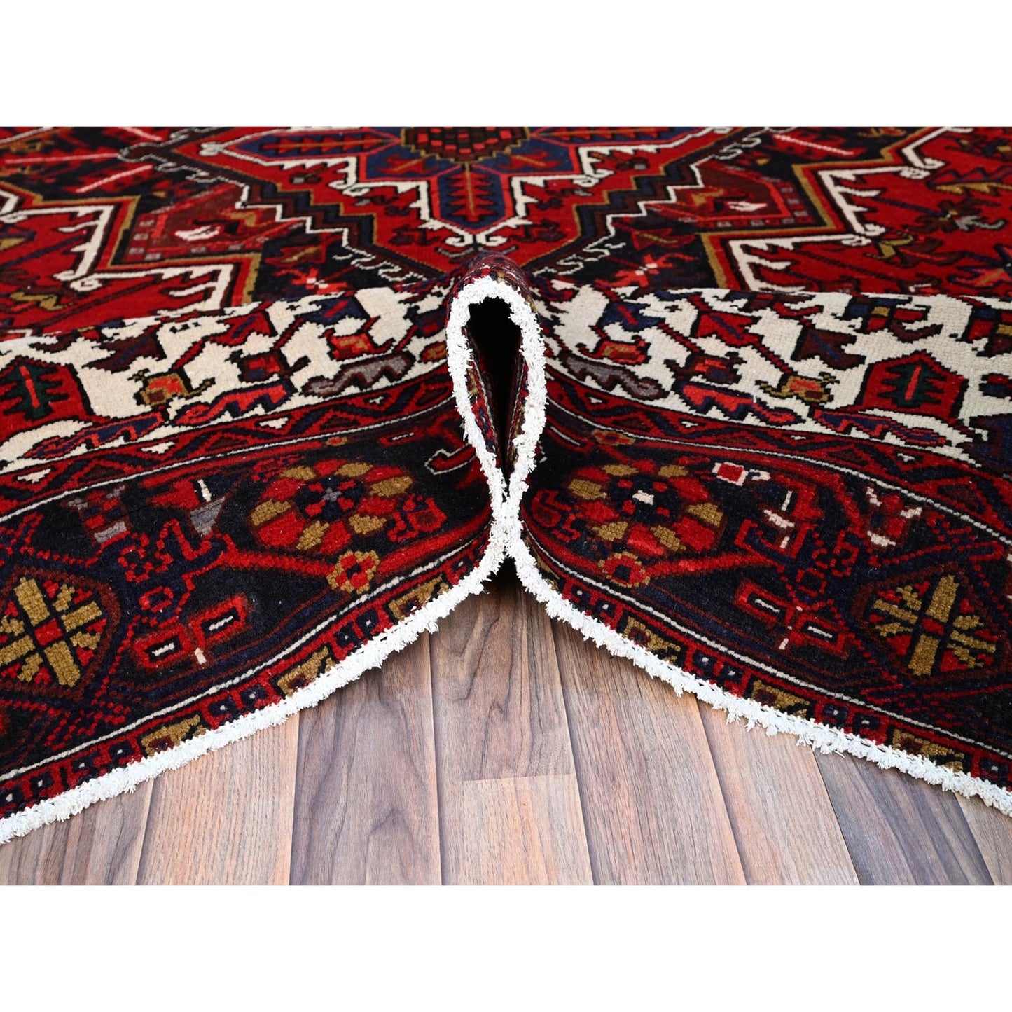 8'4"X10'7" Red Hand Knotted Clean With Centre Flower Element Oriental Rug