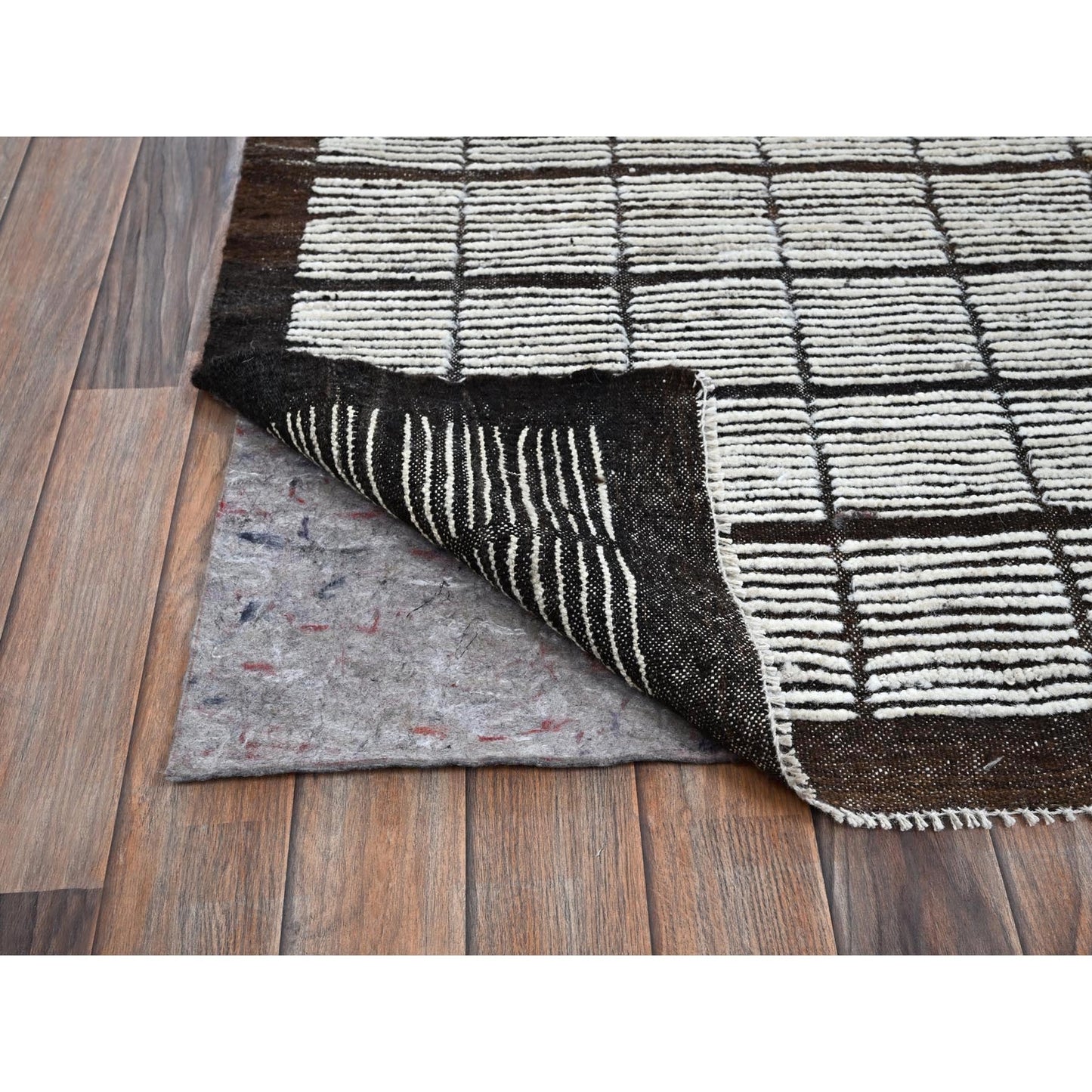 10'5"X13'8" White Moroccan Weave With Box Design All Wool Hand Knotted Rug