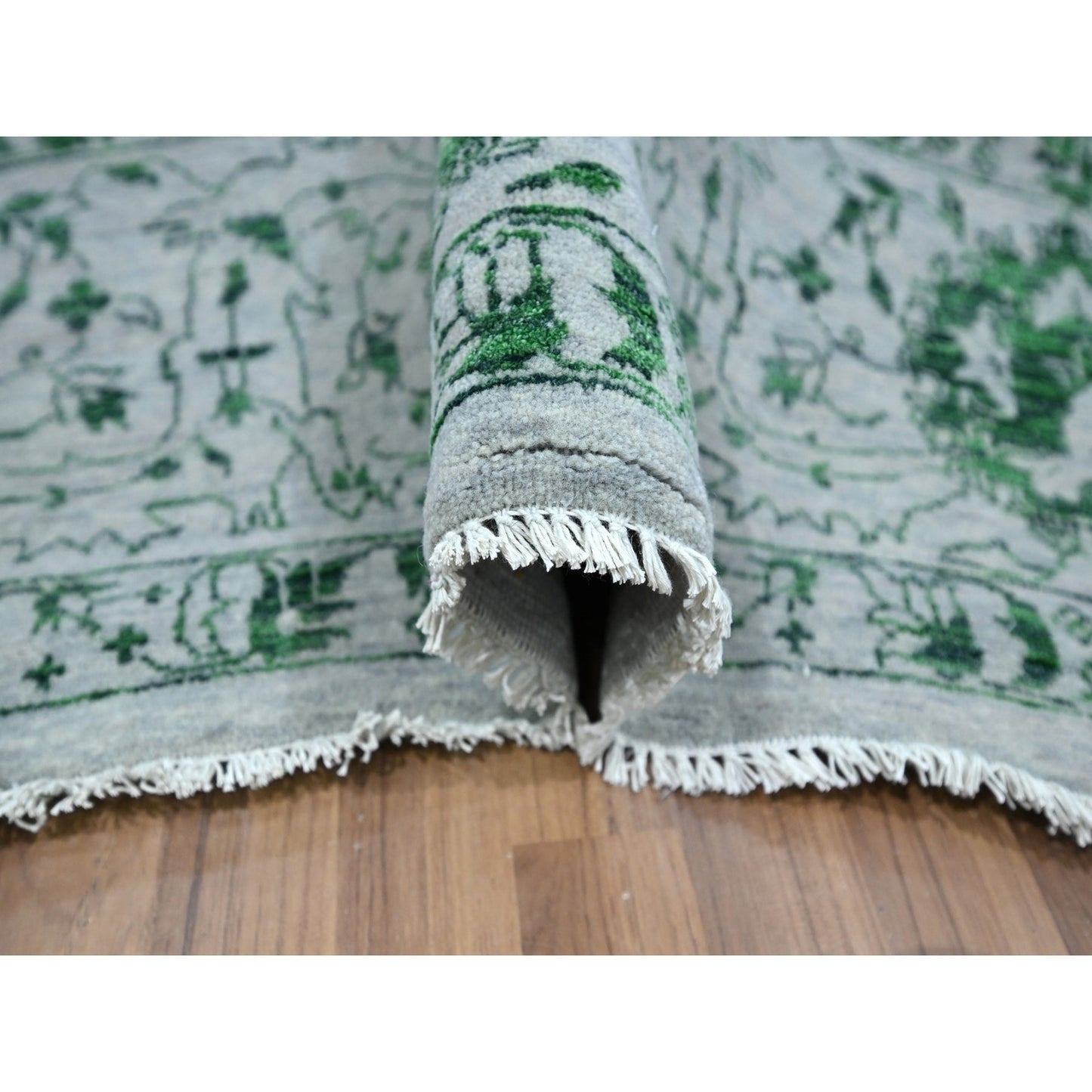 8'X10'1" White & Green Zoroastrian Influence Design Wool Hand Knotted Rug