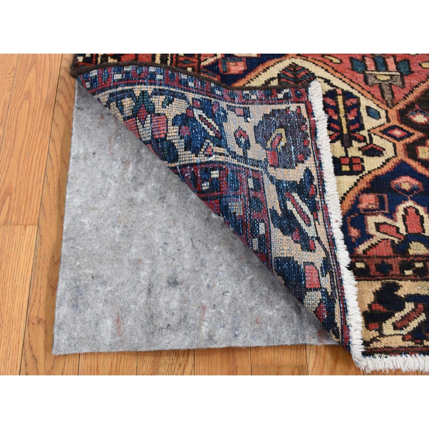 5'X6'9" Red Vintage Zoroastrian Baktiarjoon Design Hand Knotted Rug