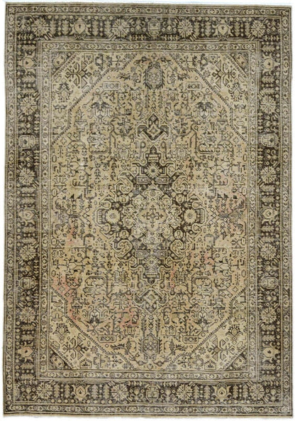 Distressed Antique Rug Muted Classic Floral