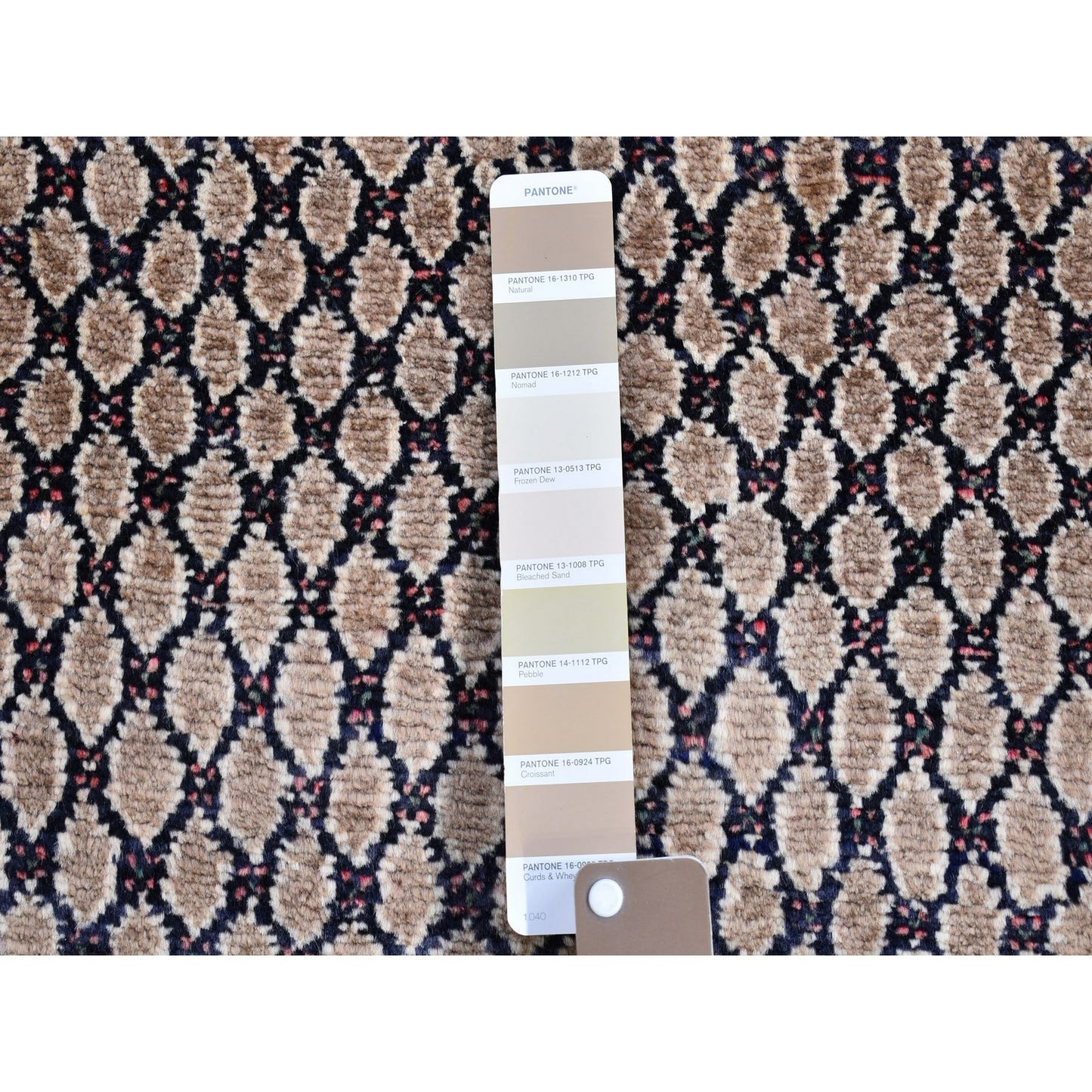 5'2"X8'8" Pure Wool Vintage Farsian Open Field Design Hand Knotted Rug