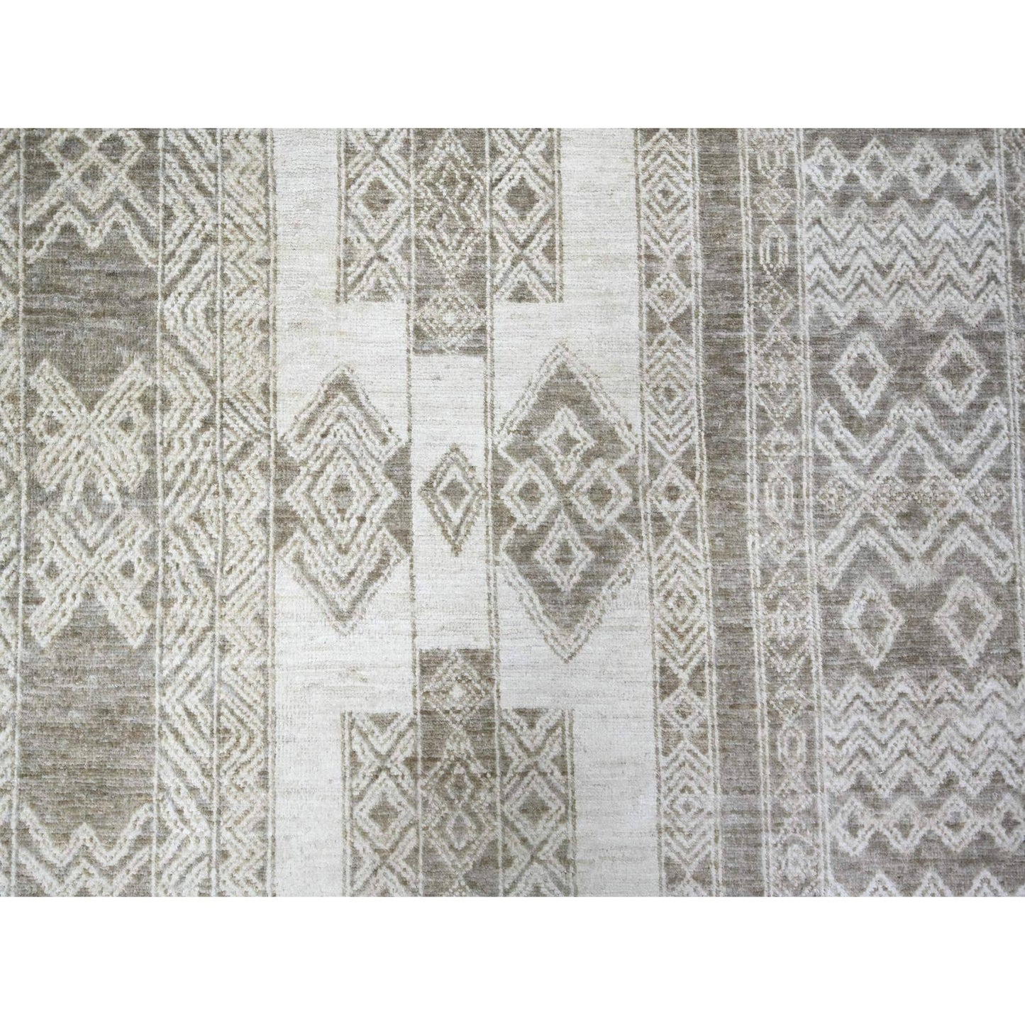 7'8"X9'6" Taupe Brown Fine Peshawar Wool Hand Knotted Oriental Rug