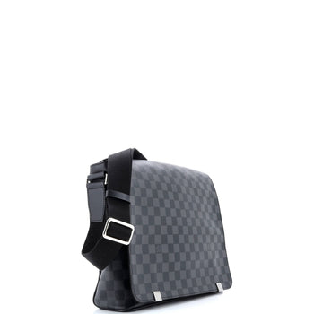Louis Vuitton District Nm Messenger Bag Damier Graphite Mm