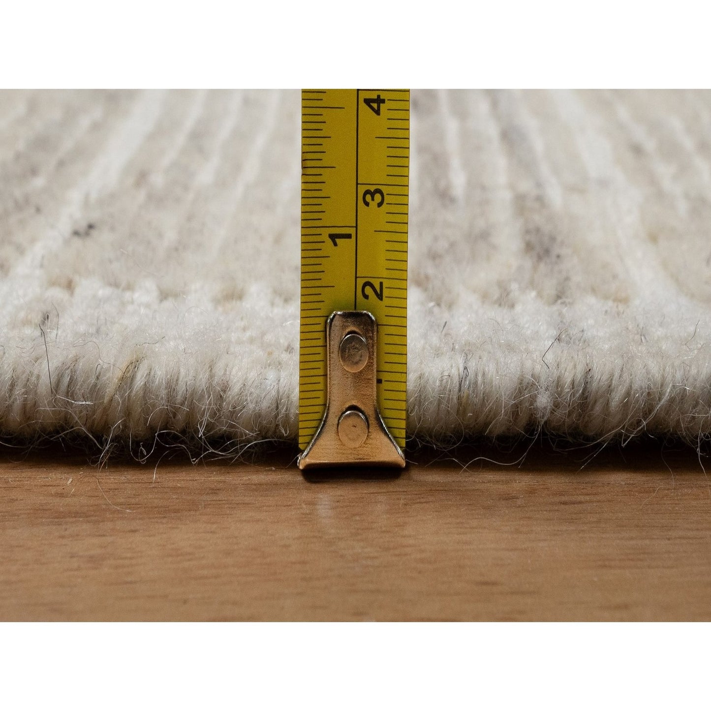 Knotted 2'x3'1" Ivory Modern Mat Rug Plain Decor Box Design Wool Loomed