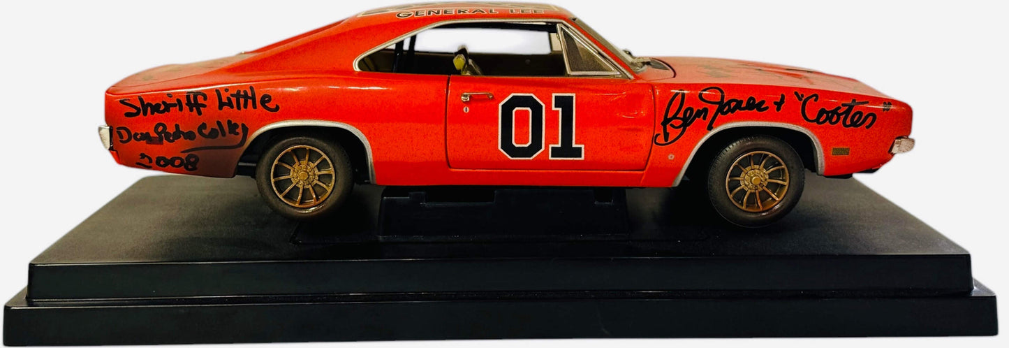 Signed ERTL Diecast Car Scale 18 Version HAZZARD Mud DUKES