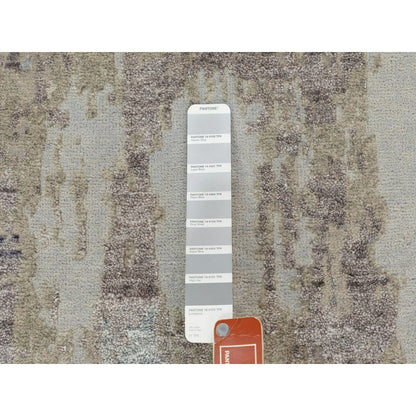 2'4"X7'5" Gray Abstract Design Wool & Silk Runner Hand Knotted Rug
