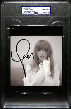 Taylor Swift Signed/Auto Cd Insert 4.75X4.75 B/W