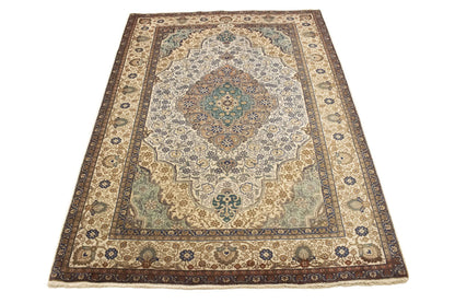 Semi-Antique Traditional Oriental Rug Muted