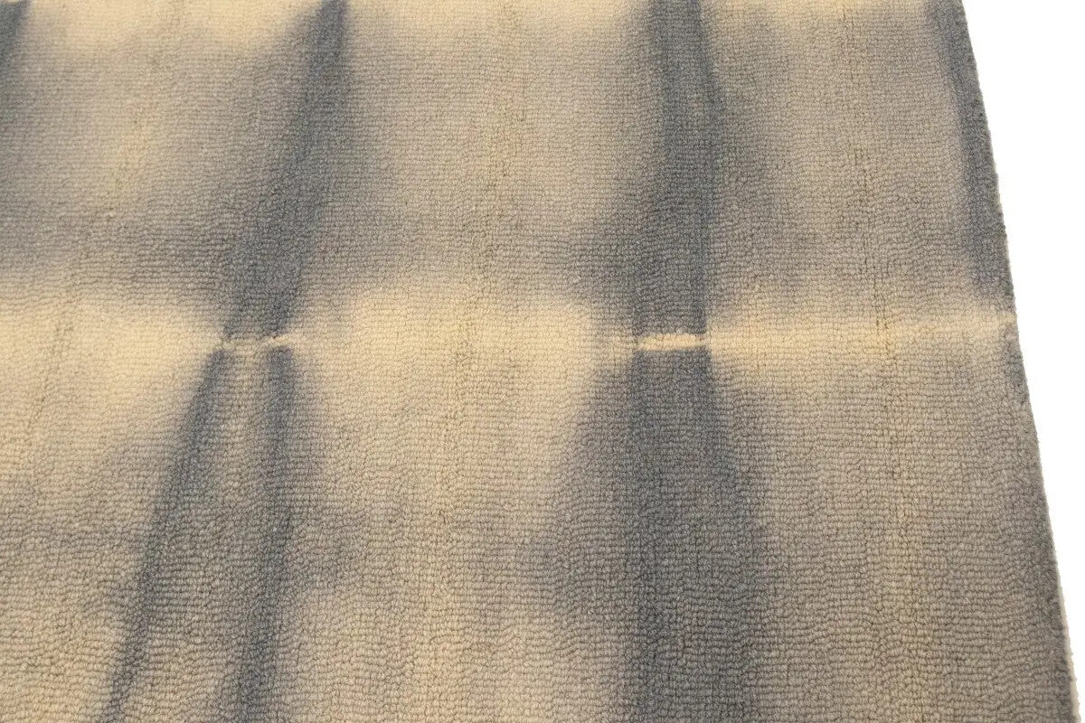 Hand-Tufted Gray Tie-Dye Wool Rug Modern