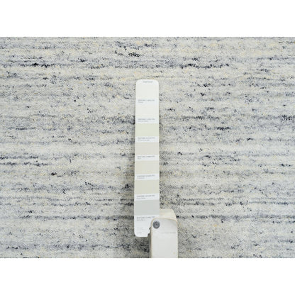 2'6"X6' Ivory Wool Hand Loomed Plain Modern Striae Design Runner Rug