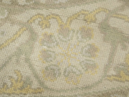 Handmade Cream Oushak Round Oriental Rug Floral