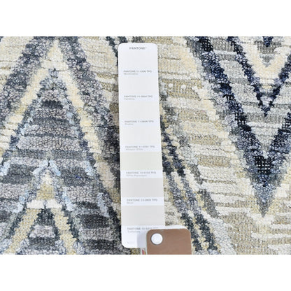 8'9"X12'2" Chevron Design Textured Wool And Pure Silk Hand Knotted Rug