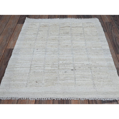 2'4"X3' Ivory Hand Knotted Moroccan Weave With Box Design All Wool Mat Rug