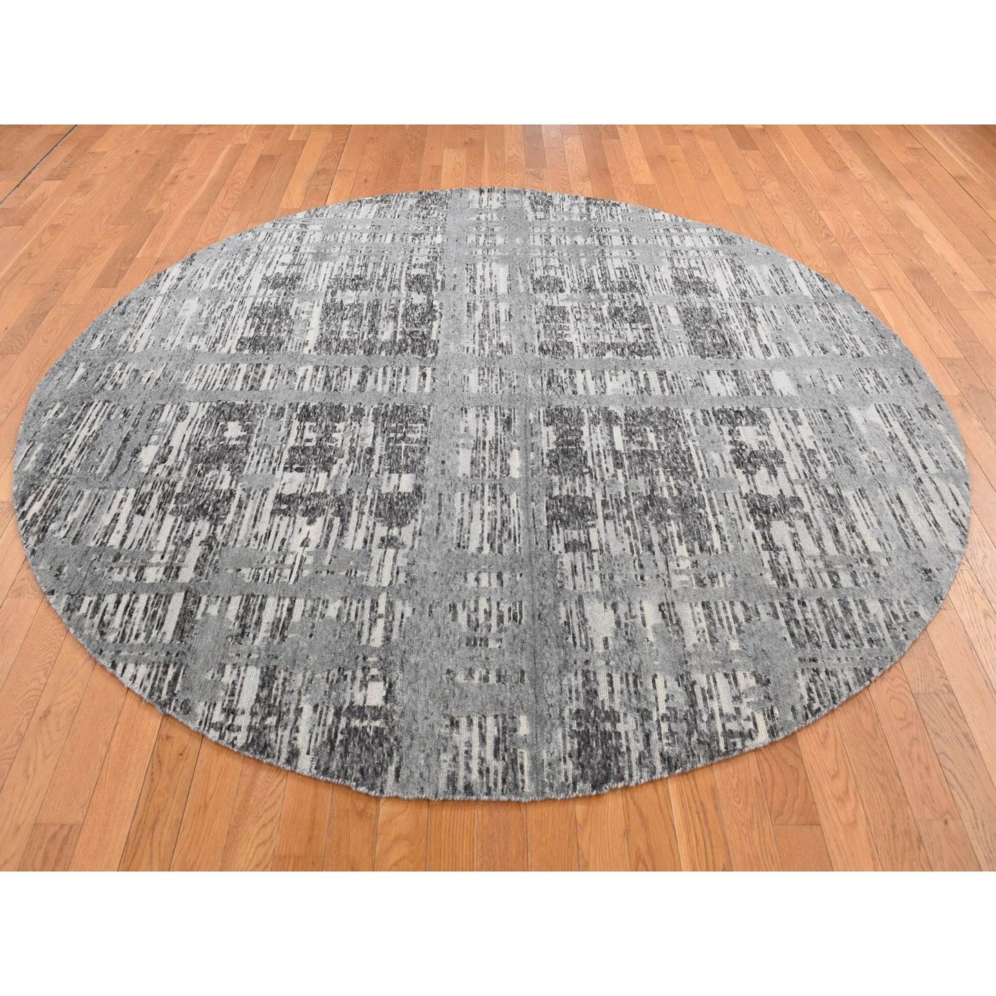 8'1"X8'1" Gray Undyed Natural Wool Modern Design Hand Knotted Round Rug
