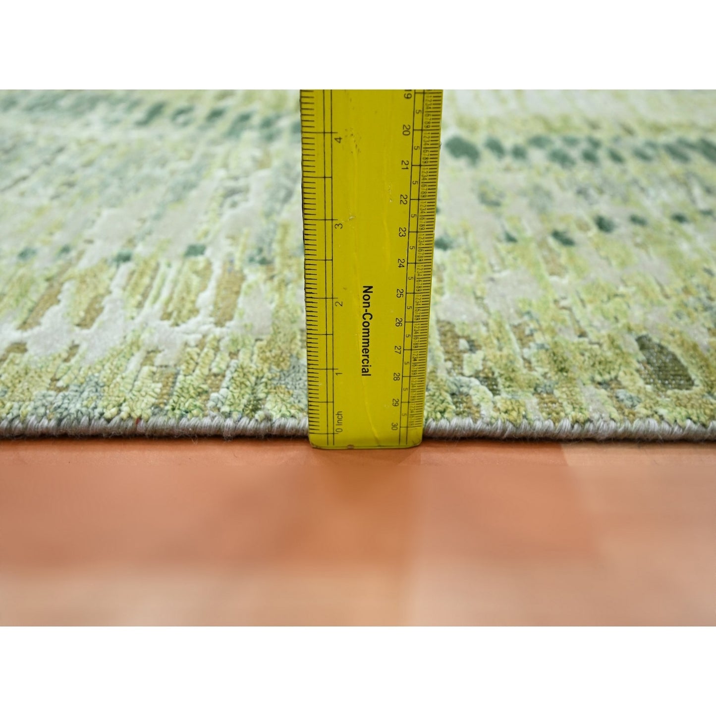 2'6"X8'2" Green Crocodile Safari Design 100% Silk Hand Knotted Runner Rug