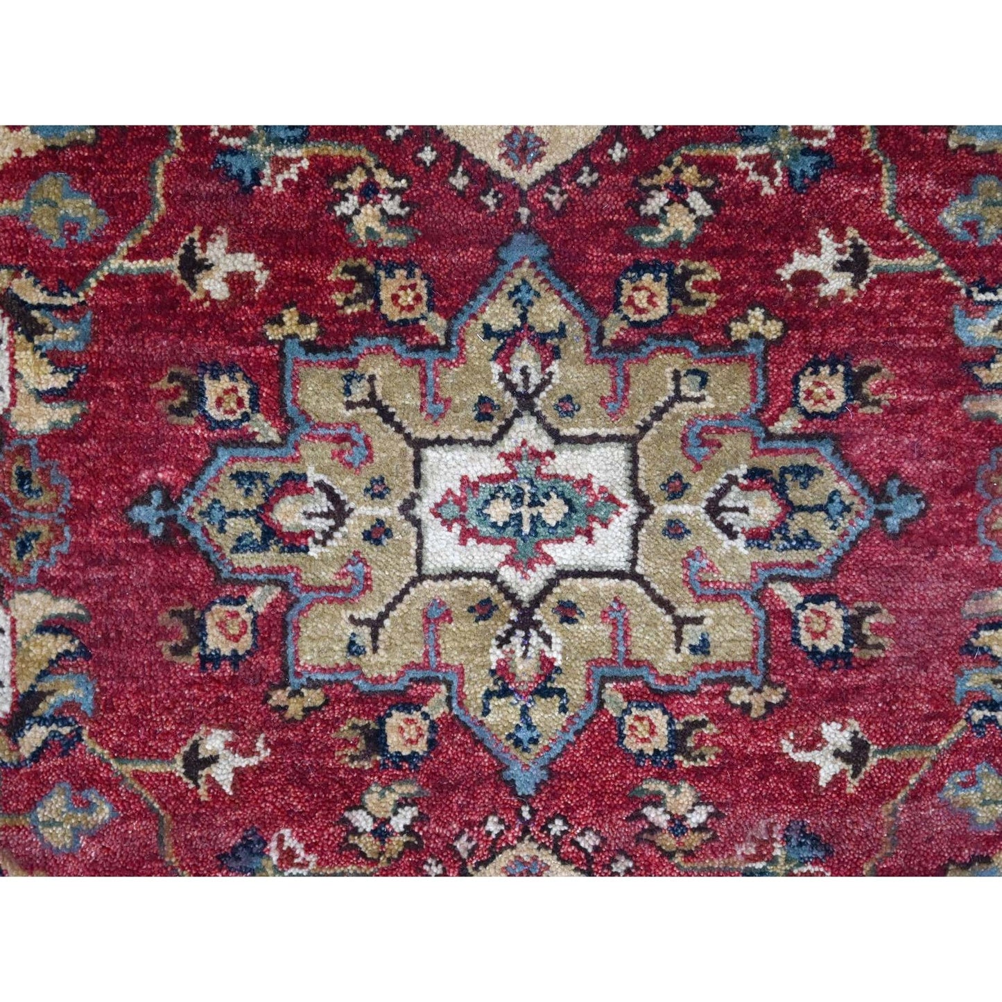 5'X6'10" Harvard Crimson Red 100% Wool Hand Knotted Karjihooz Design Rug