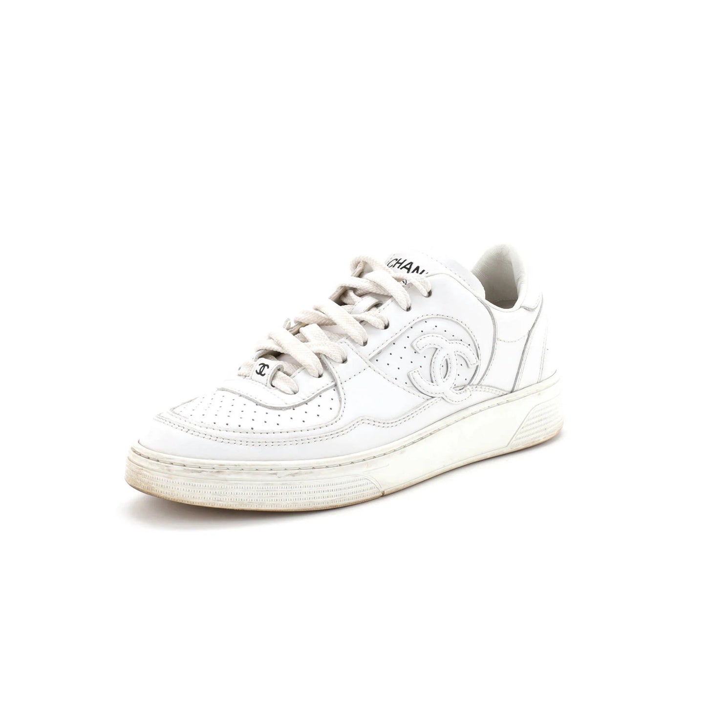 Chanel Women'S Cc Low-Top Sneakers Perforated Leather
