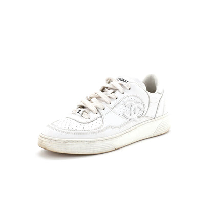 Chanel Women'S Cc Low-Top Sneakers Perforated Leather